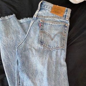 Levi’s 501 ‘wedgie’ distresses jeans